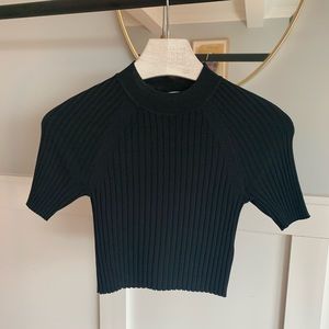 Everlane crop top size small